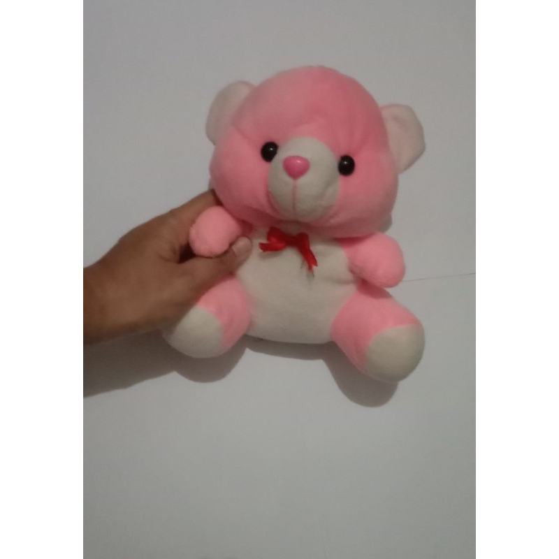 boneka beruang kecil pink