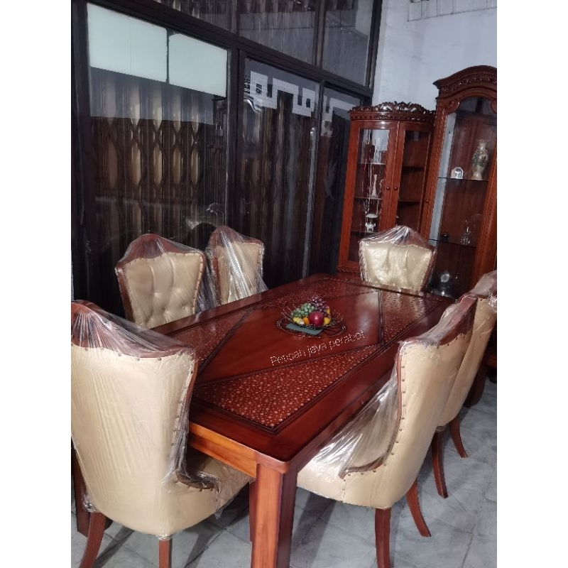 Meja makan kayu / Meja makan jati / Meja makan kayu jati / Meja makan kayu