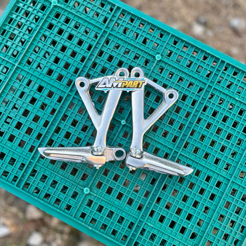 FOSTEP POSTEP PIJAKAN KAKI BELAKANG CBR K15 CB150R