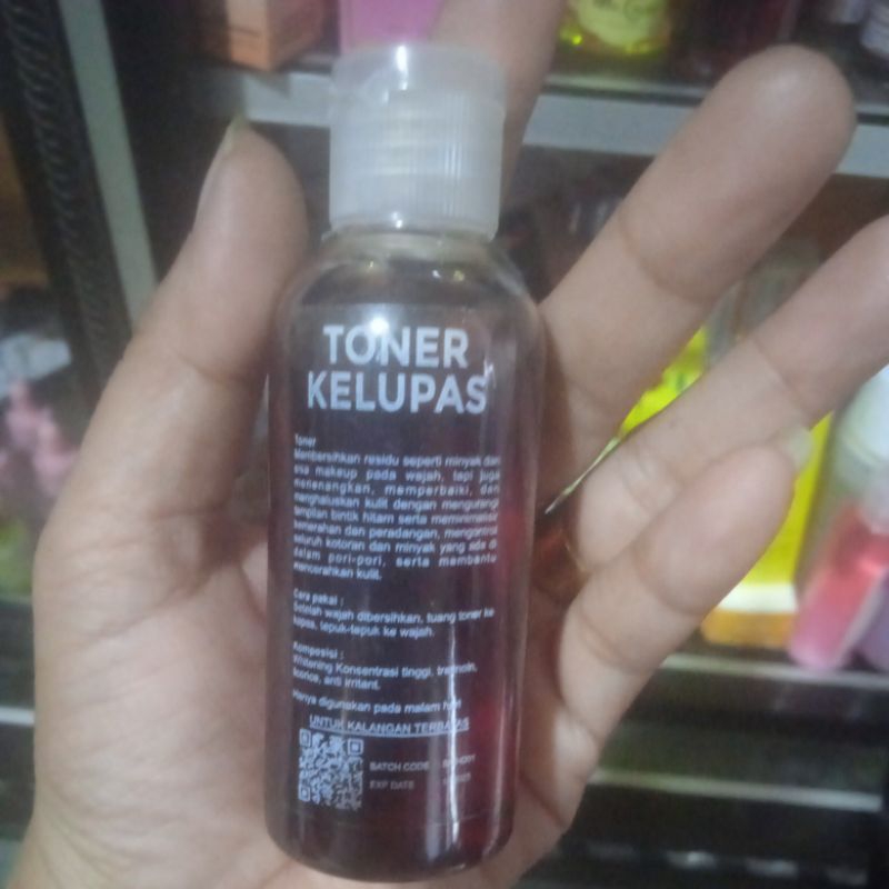 Toner kelupas wajah