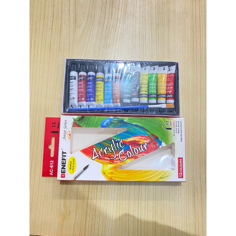 

cat akrilik merek benefit 1 pak isi 12 warna dan gratis 1 kuas