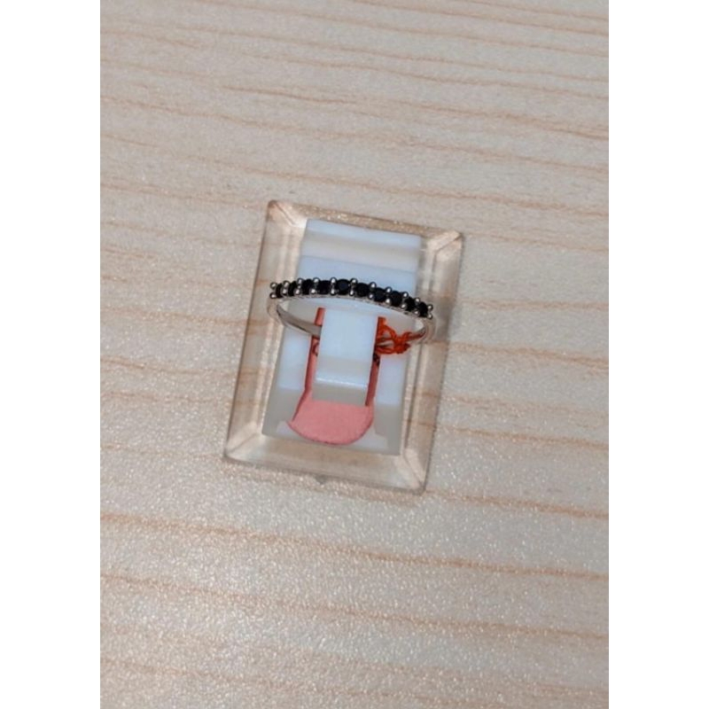 Cincin Listring Mata Hitam