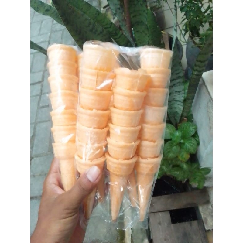 

Cone Es Krim Kerupuk Es Krim