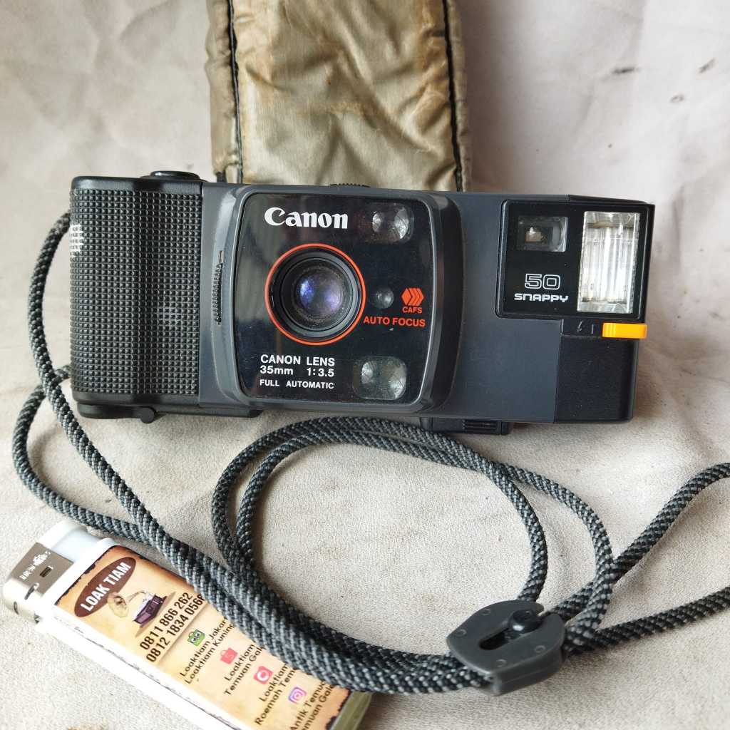 Pajangan Vintage Kamera Canon 50 Snappy