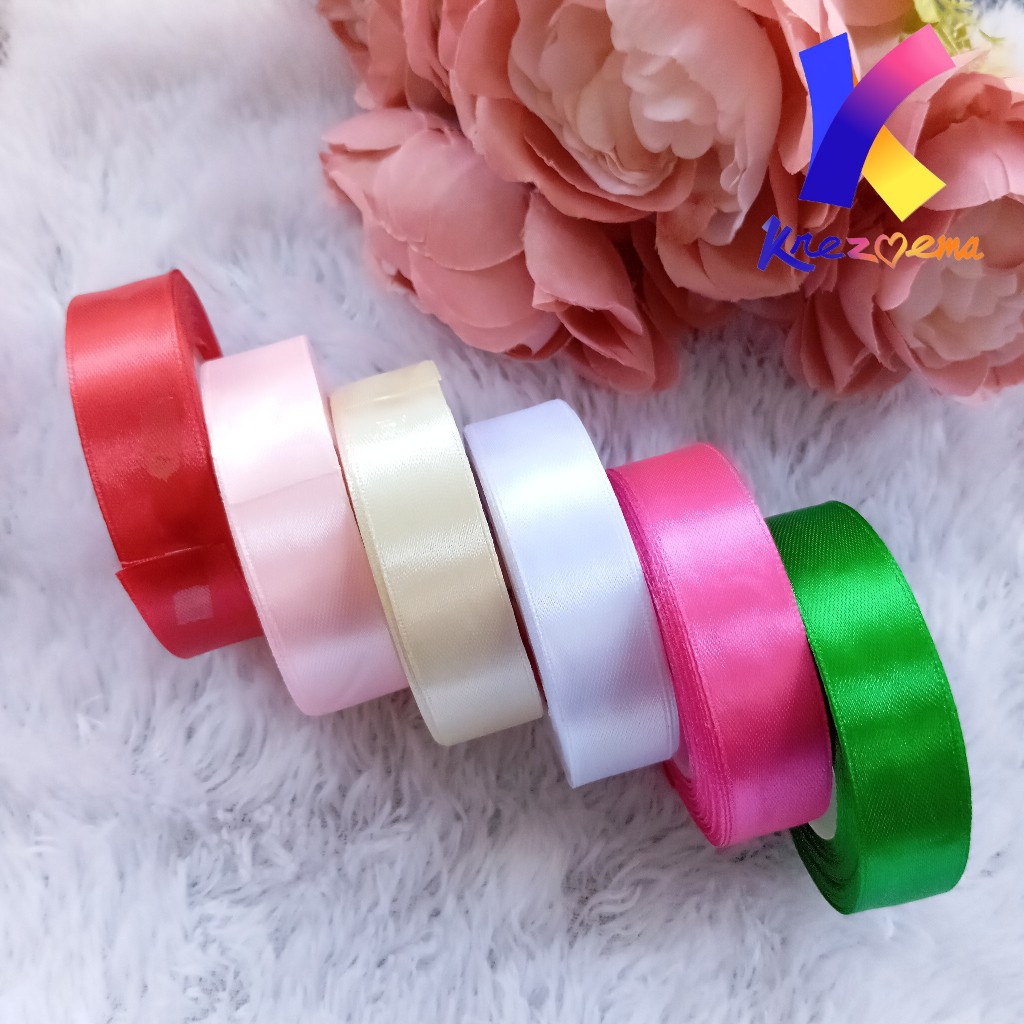 

Pita satin 2cm 3/4 inci per 1 roll banyak variasi warna