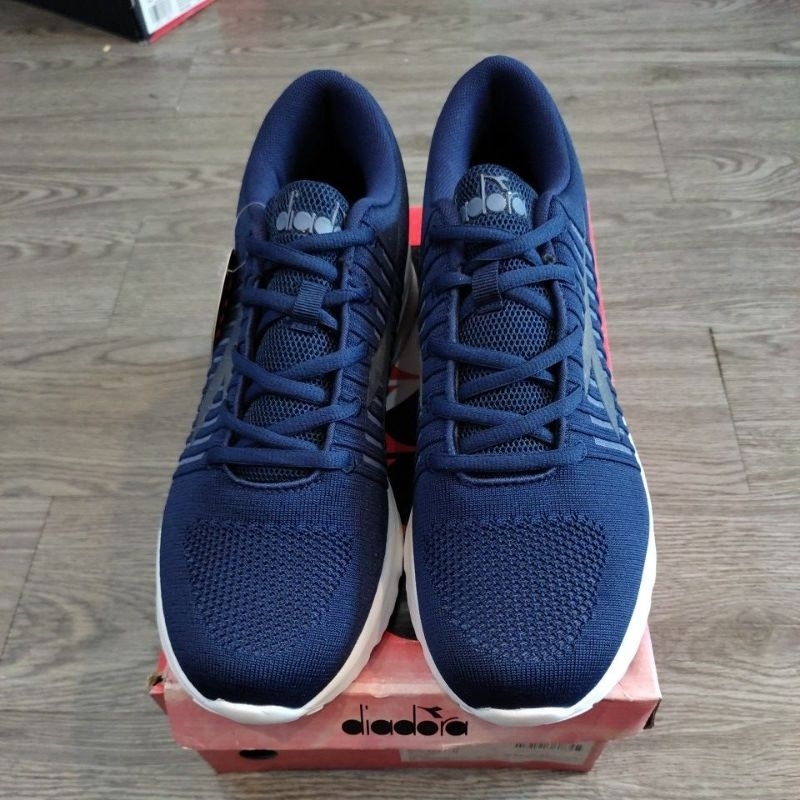 Sepatu Diadora Ascoli (M)