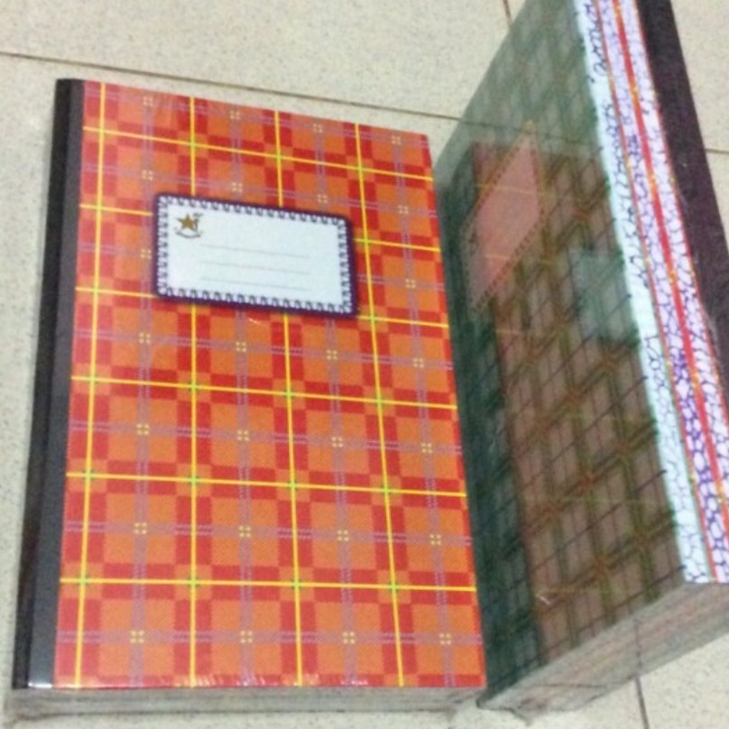 

Buku Tulis F4 isi 100 Lembar Buku Tulis Folio Bintang Obor