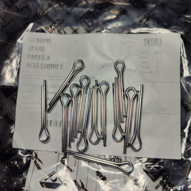 Kuncian Klip Pengunci Roda Depan Belakang Vespa Matic Original