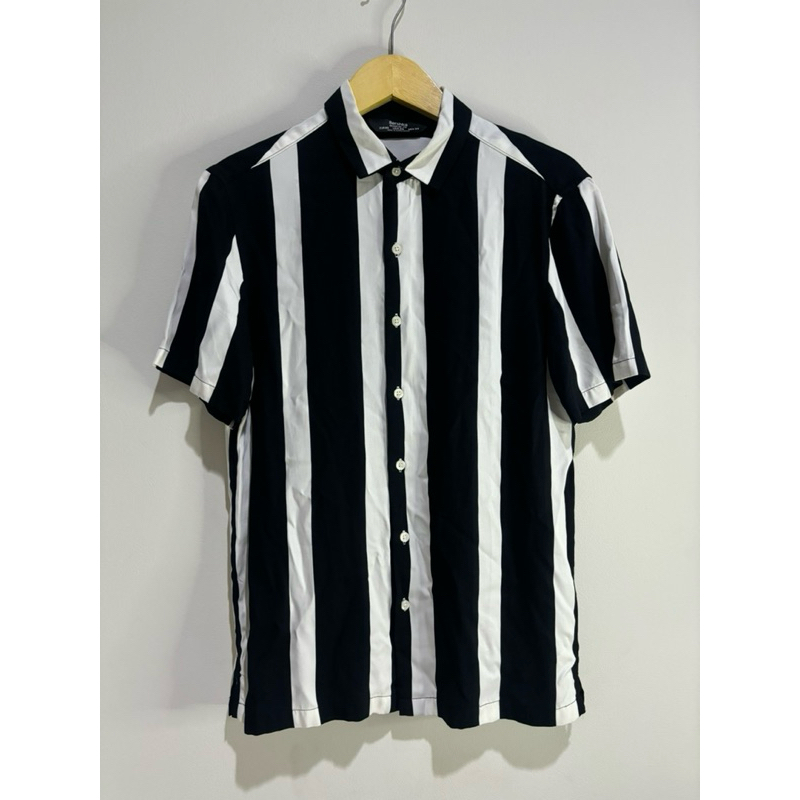KEMEJA STRIPE BERSHKA PRIA
