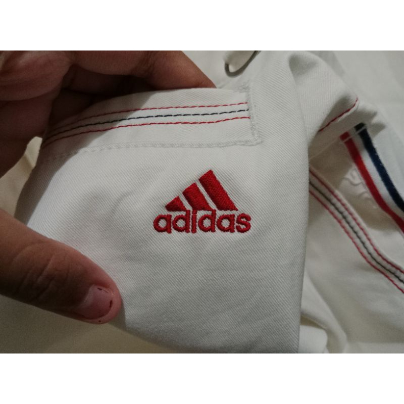 Celana Chino Adidas Putih