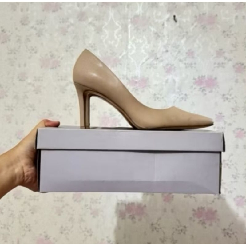 Charles and keith heels preloved