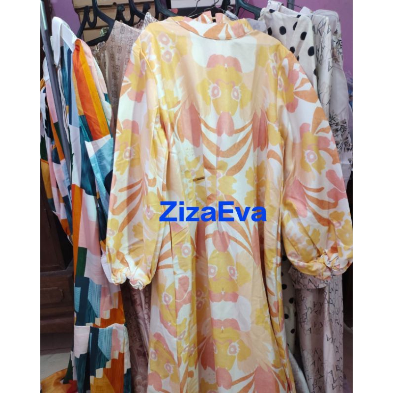 Pre Love PL pribadi wearing klamby sheila dress in lemongrass size M LD 95cm.