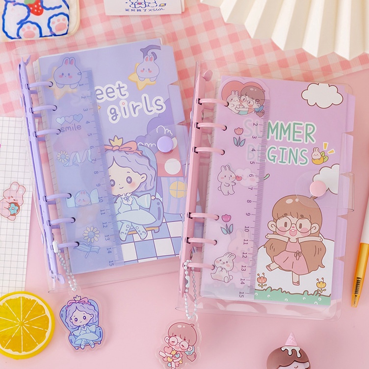 

QH7HA979 Buku binder A6 isi kertas 1 lembar Korean cute girl PVC clear cover 6 ring Buku catatan isi ulang looseleaf Binder bahan cover silikon transparan Jurnal wisatawan DIY scrapbook Daily planner Spiral Notebook Aesthetic Lucu Unik Murah Alat tuli