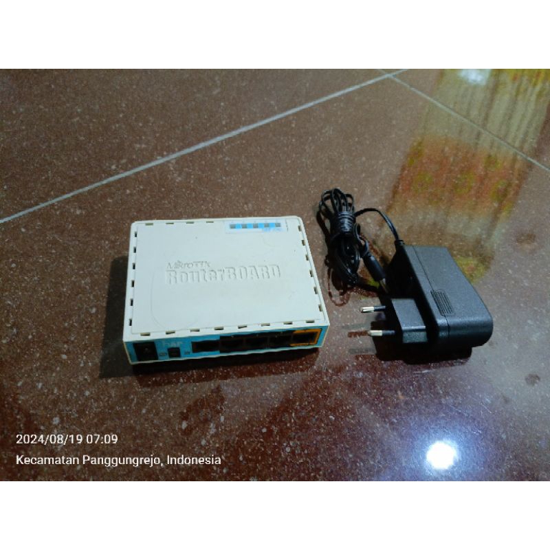 MikroTik RB951Ui-2nD hAP Bekas