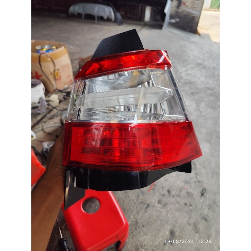 Stoplamp livina L11