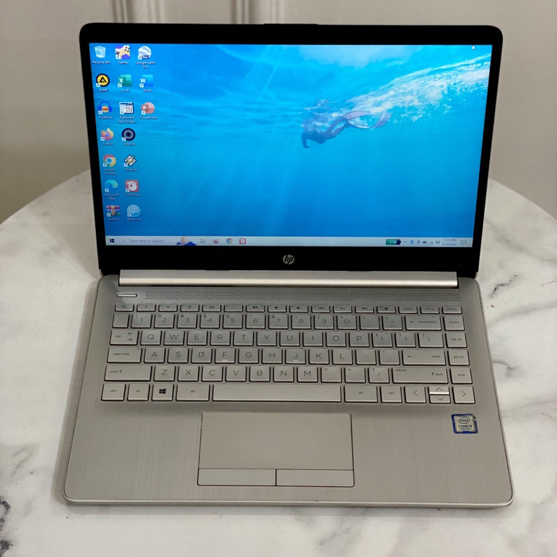 Laptop HP 14s core i3 gen 7 siap pakai