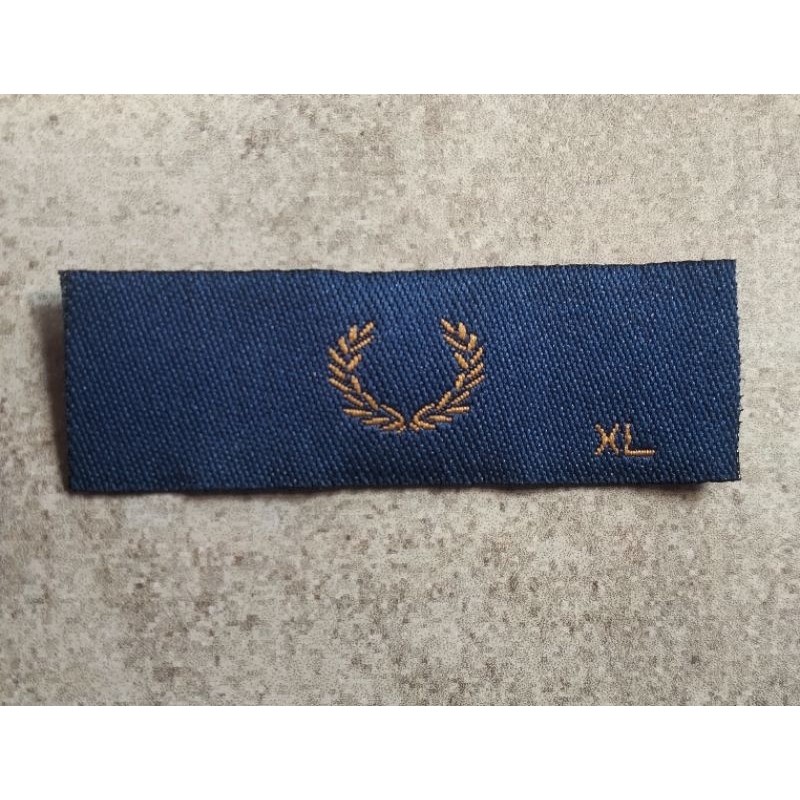 

LABEL WOVEN FRED PERRY RAJUT