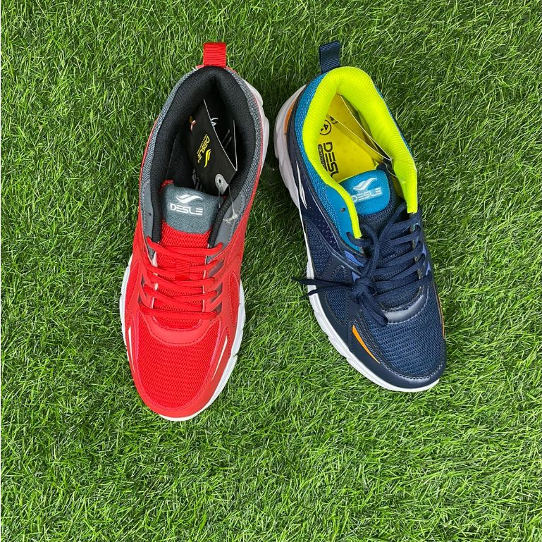 Sepatu Running Desle Richard Devlyn