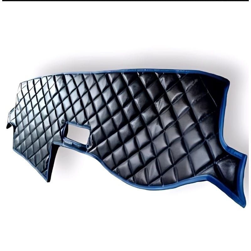 Alas/ Cover Dashboard Mobil Terios Rush 2018-2022/ Pelindung Dashboard Mobil Terios Rush Motif Wajik