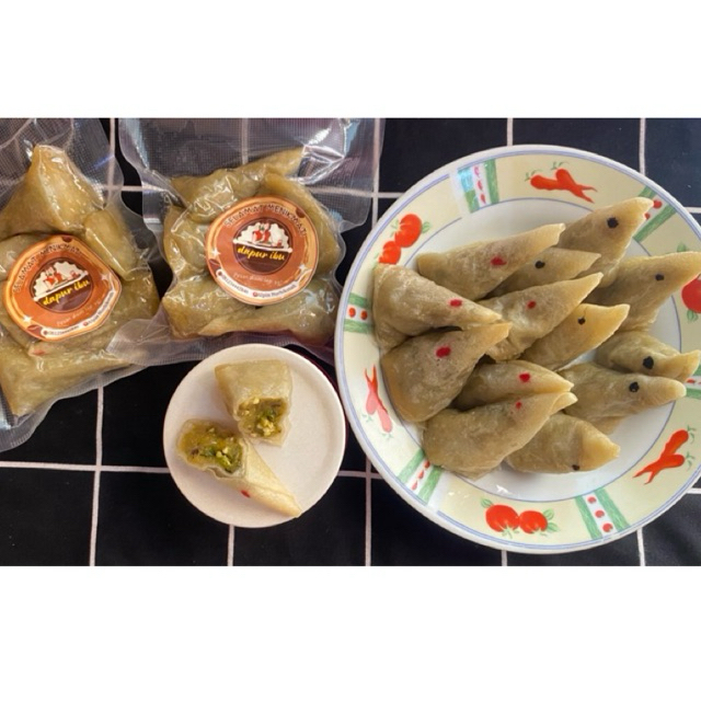 

jajanan keong emas khas Tegal frozen food (homemade)