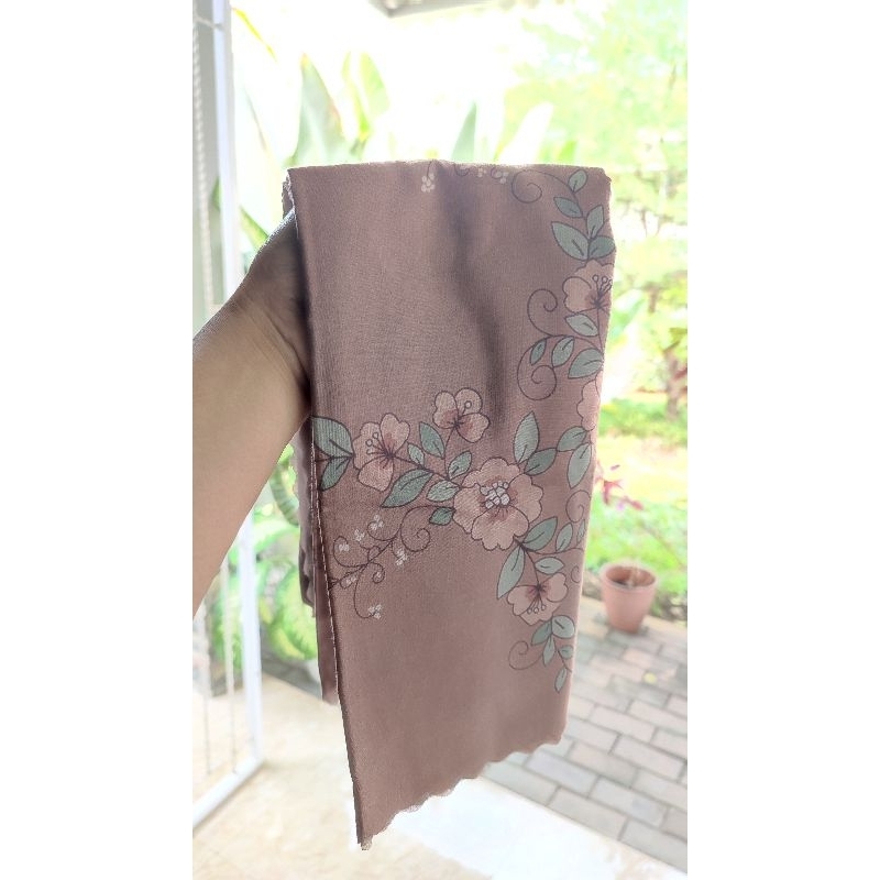 PRELOVED SQUARE HIJAB BY FEY BY FERA