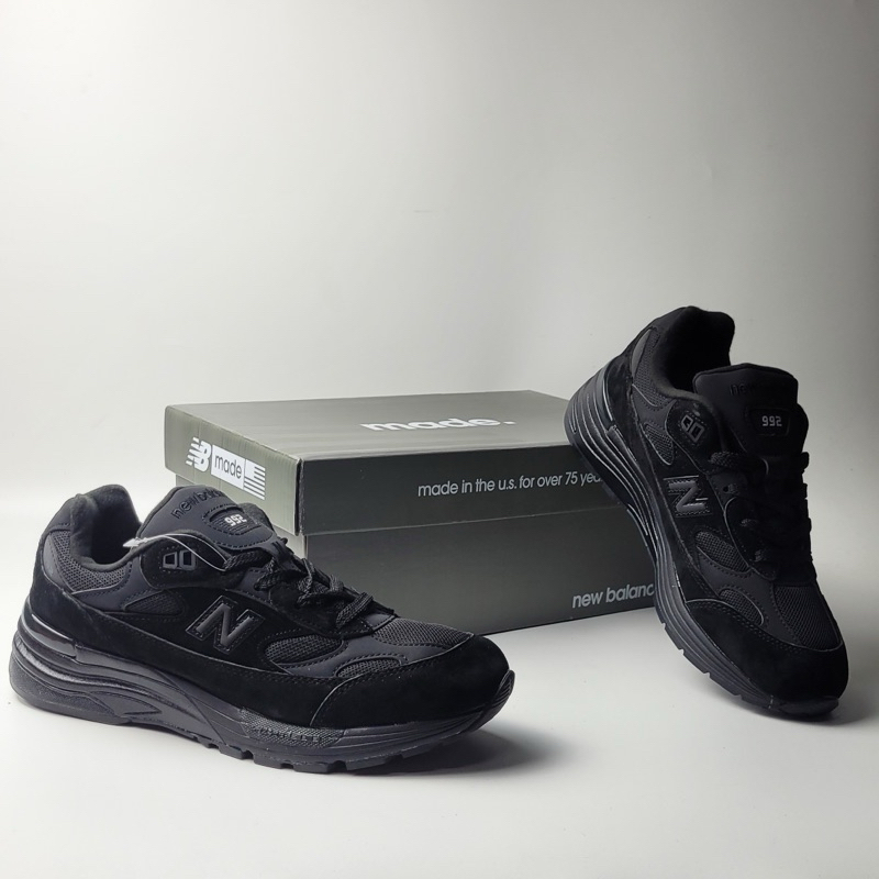 Sepatu Sneakers Casual Pria NB 992 Triple Black Made In USA 100% BNIB