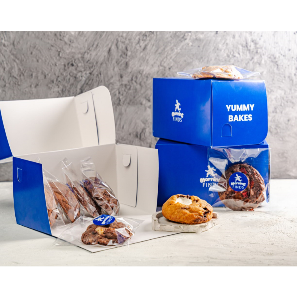 

Morning Finds - Box of 8 Mix Varian Soft Baked Cookies Premium