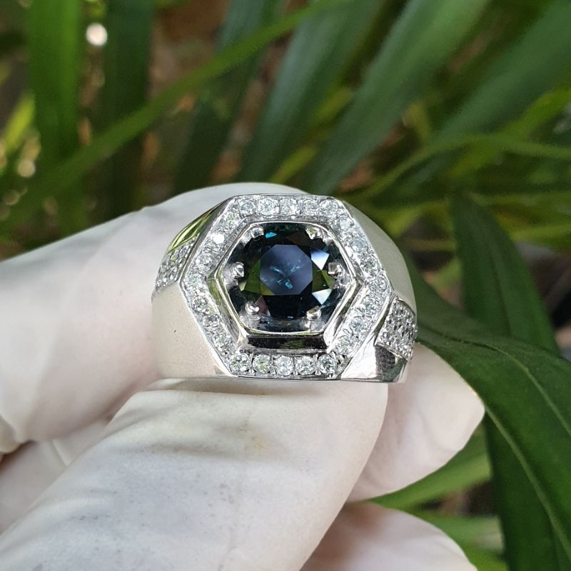 Natural Bi Color Sapphire 2.35 crt