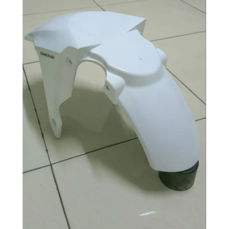 Spakbor depan ADV 150