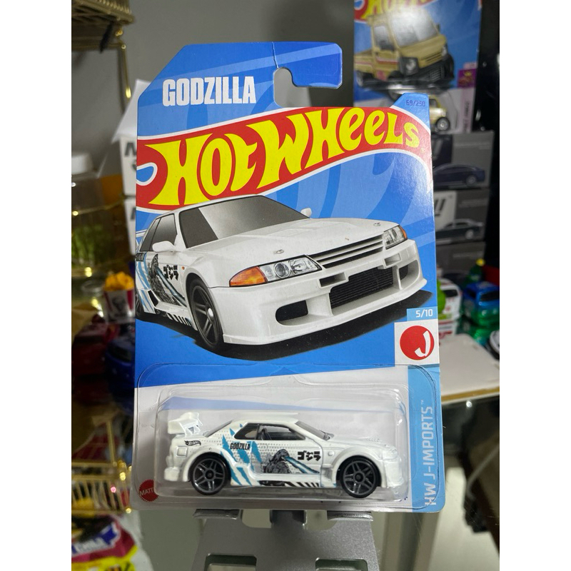 hotwheels nissan skyline gt-r(r32)