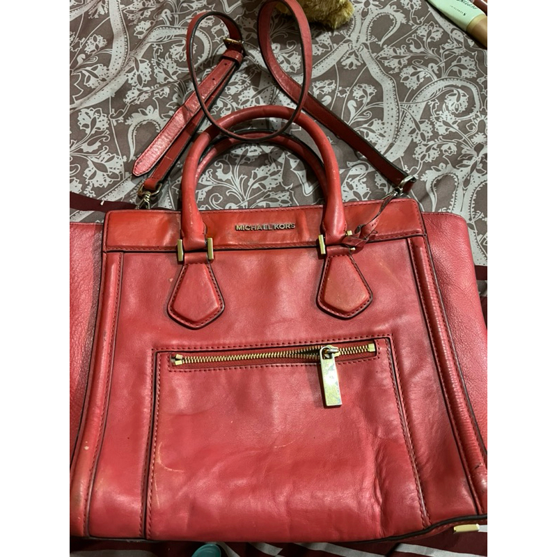 preloved mk merah