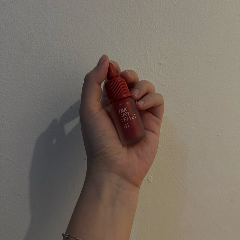 (new) peri pera ink airy velvet 01 hotspot red