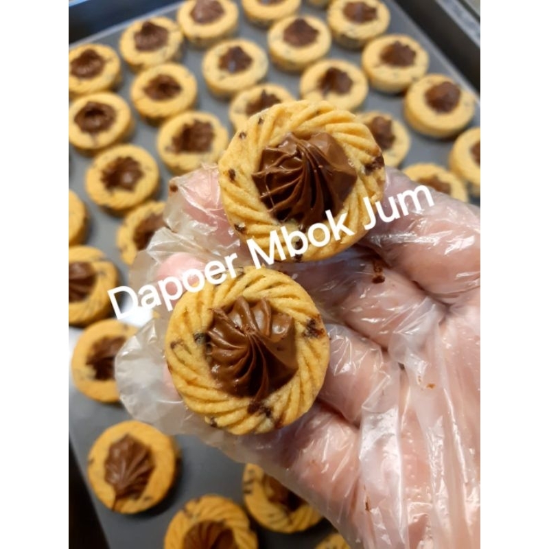 

kue kering selai hazelnut atau hazelnut cookies