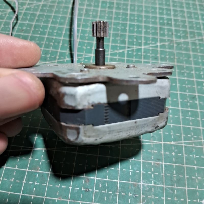 Mini Generator listrik