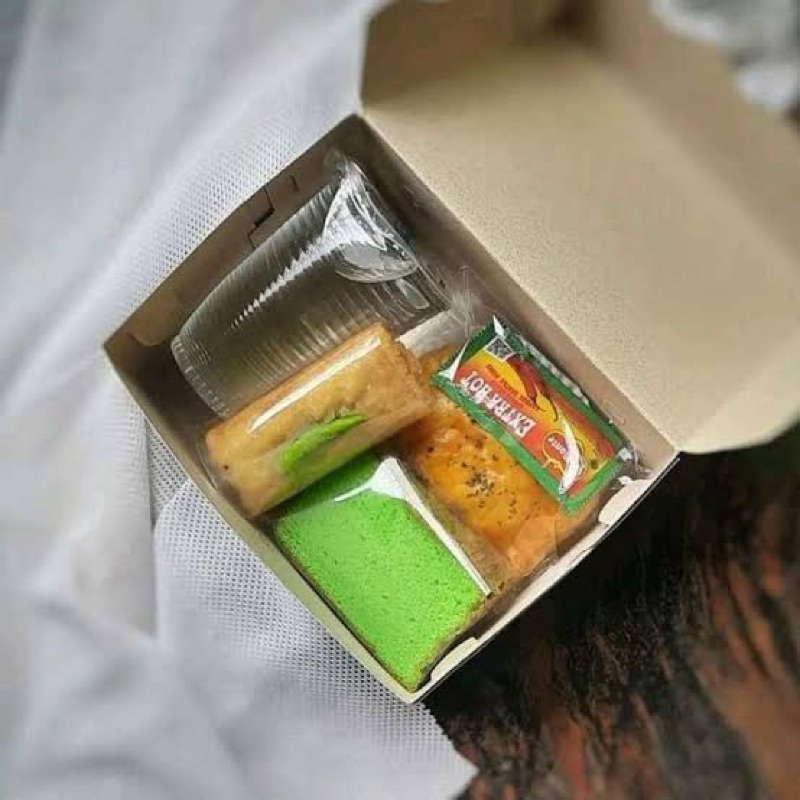 

SNACKBOX KUE BASAH TERMURAH BISA REQUEST