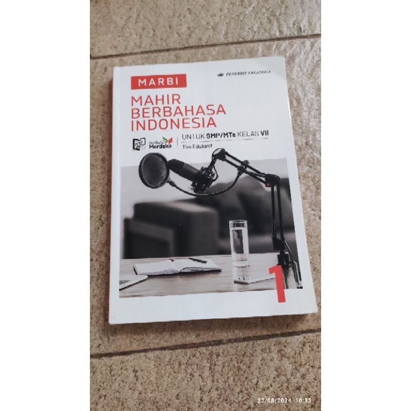 

buku mahir berbahasa indonesia