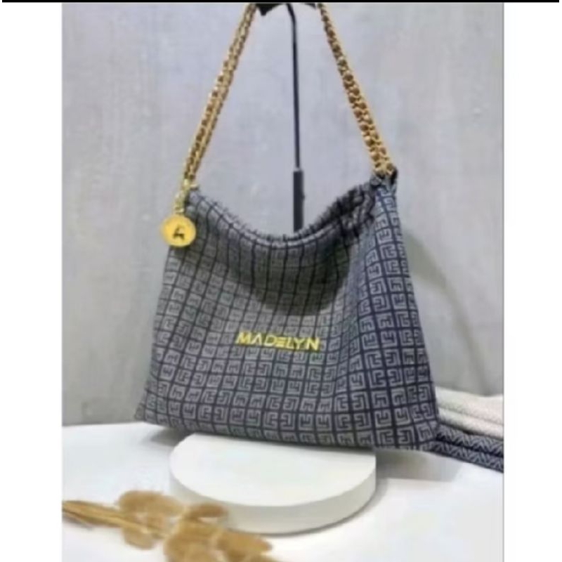Exclusive madelyn bag