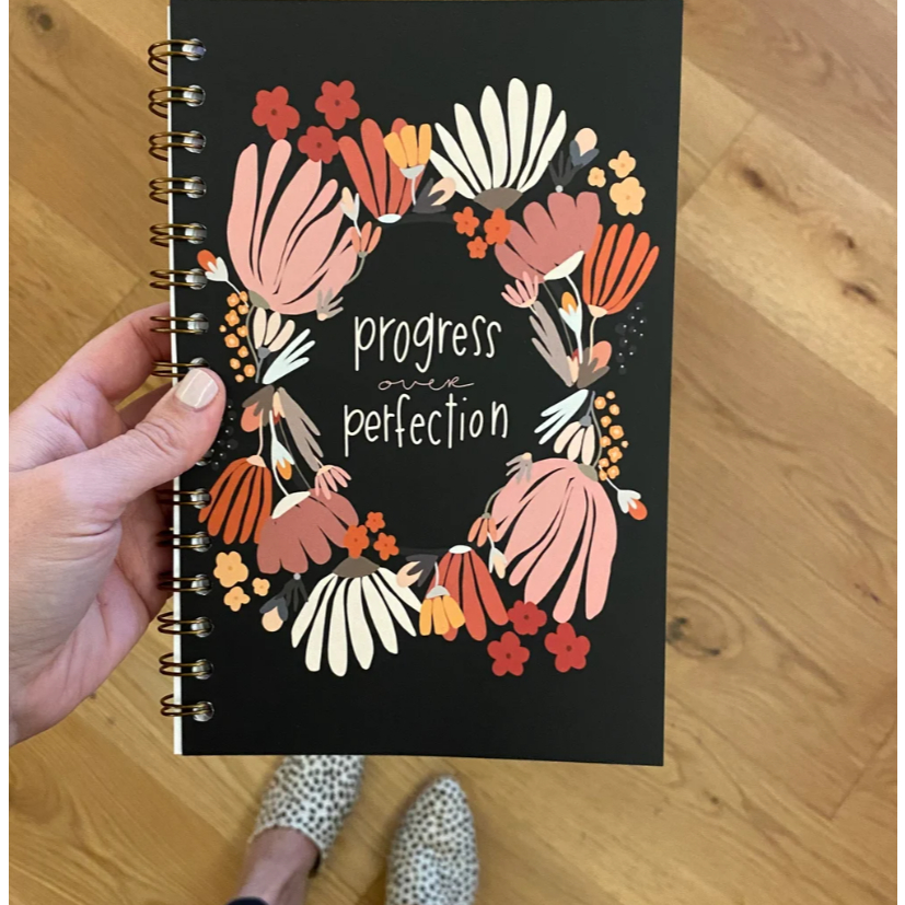 

Notebook A5 Custom Softcover untuk Seminar Kit Isi 50 Halaman Bergaris / Buku Note Book Seminar kit Soft Cover Jilid Spiral / Custom Notebook Untuk Isian Seminar Kit