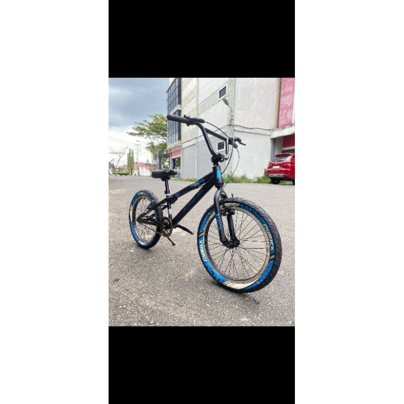 Sepeda BMX Rubick