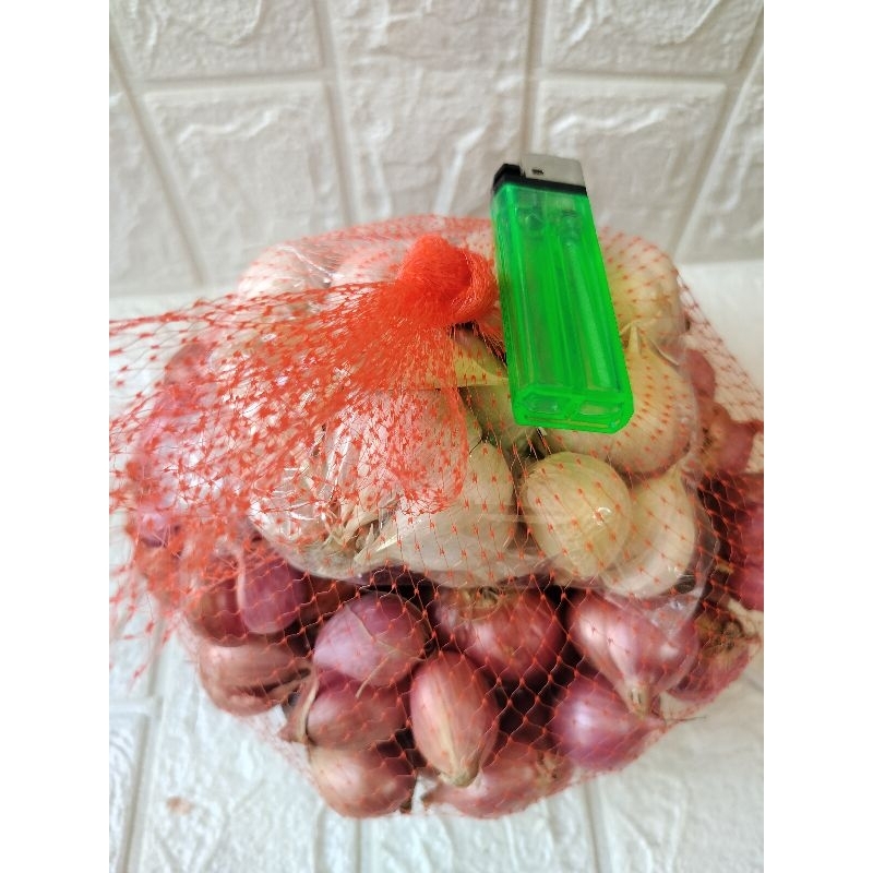 

Paket Brambang Bima/Enrekang Super/Bawang Merah 1 kg dan Bawang Putih Kating 250 gram