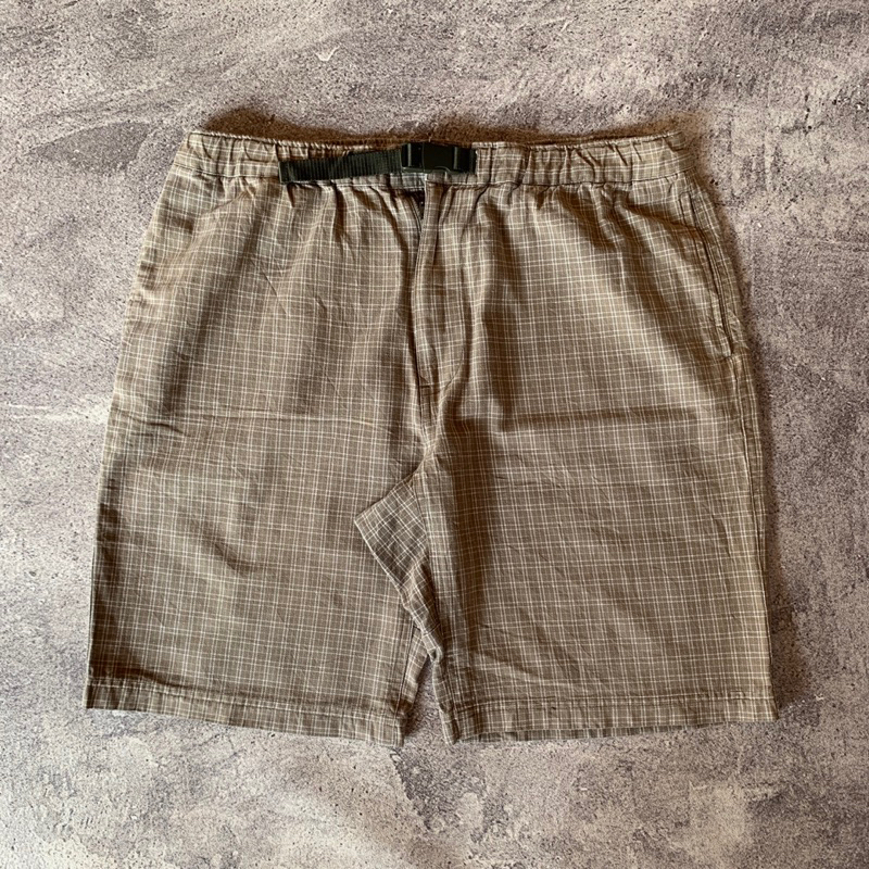 celana pendek uniqlo utility second / celana utility second / celana uniqlo second