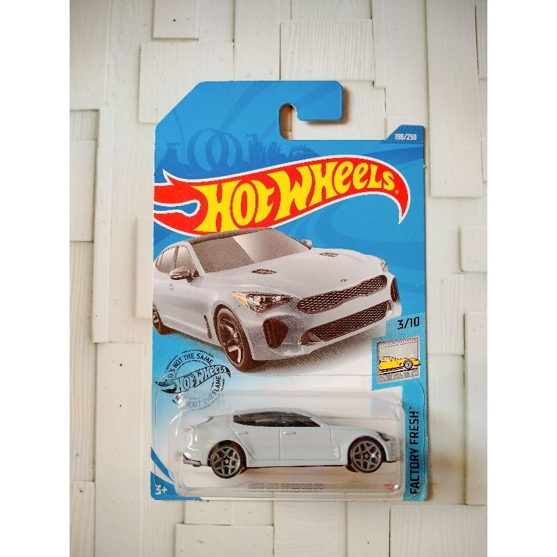 Diecast Hotwheels Hot Wheels KIA Stinger GT