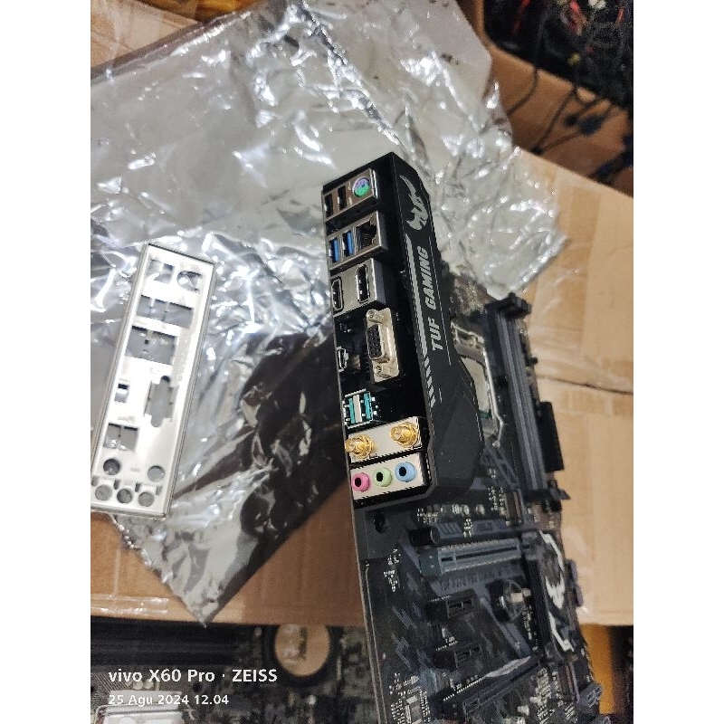 mainboard gaming Asus tuf h370 ddr4 + procsesor core i7-8700