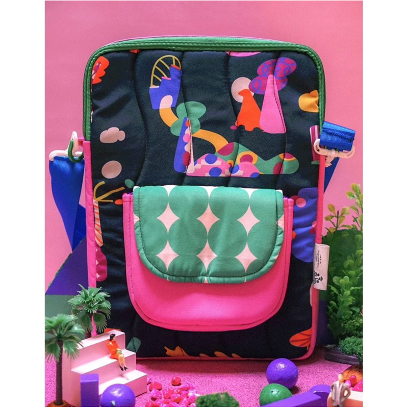 LAPTOP BAG SMITTEN BY PATTERN