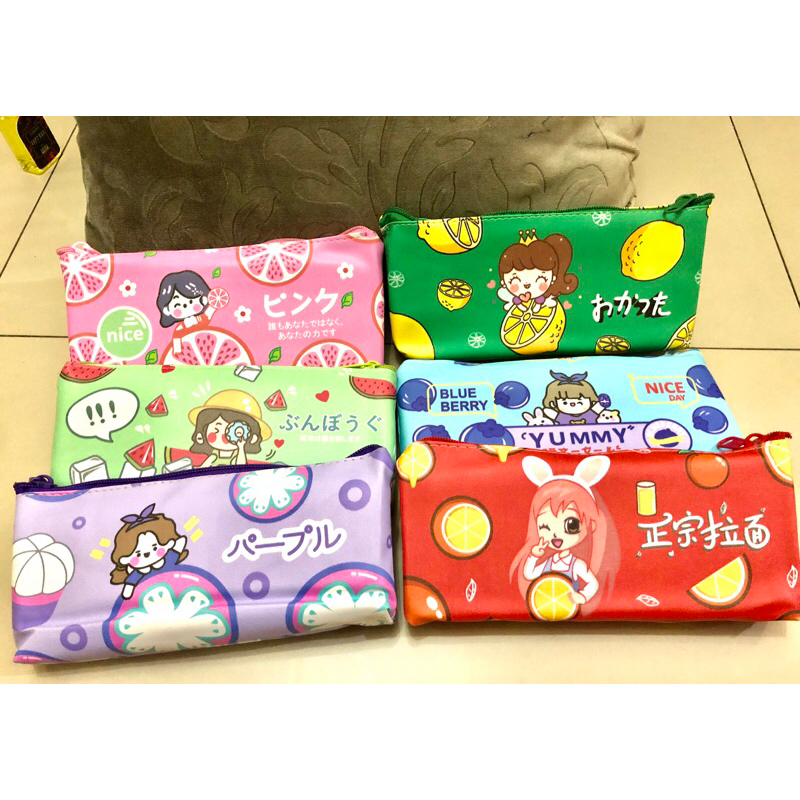 

Tempat pensil medium motif dan karakter lucu