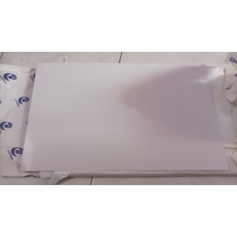 

Kertas Tik 260gsm ukuran A3++ 33x54