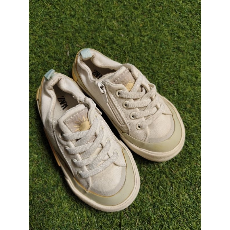 Sepatu Zara Anak Canvas