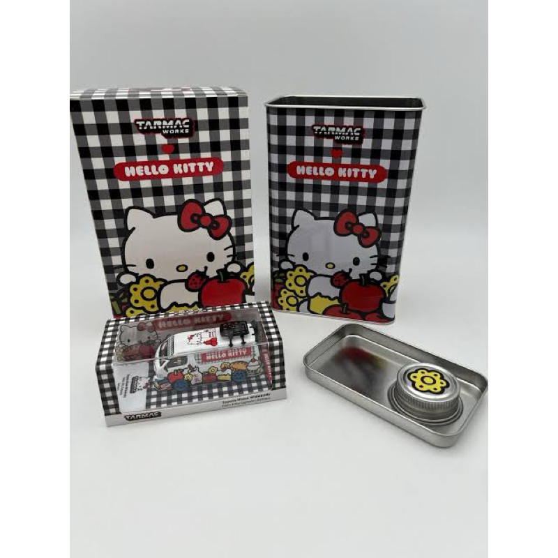 Tarmac Toyota Hiace Hello Kitty Widebody Capsule Delivery