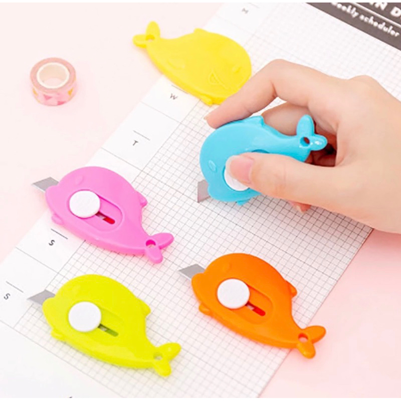 

CUTTER MINI LUCU / CUTTER MINI PISAU PEMOTONG KERTAS
