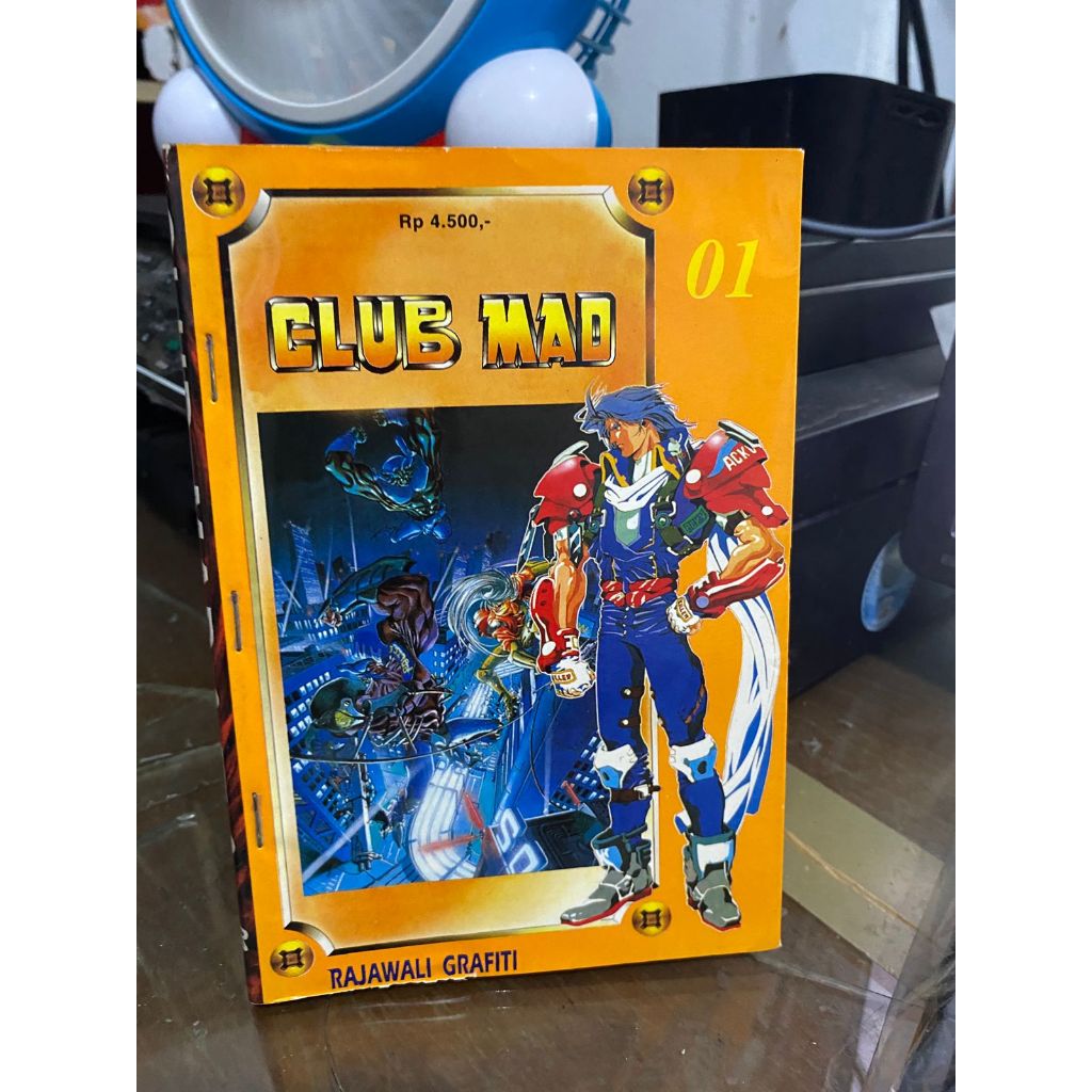 Komik Club Mad  - rajawali grafiti